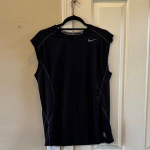 Nike Black Pro Combat Sleeveless Workout Shirt -Large